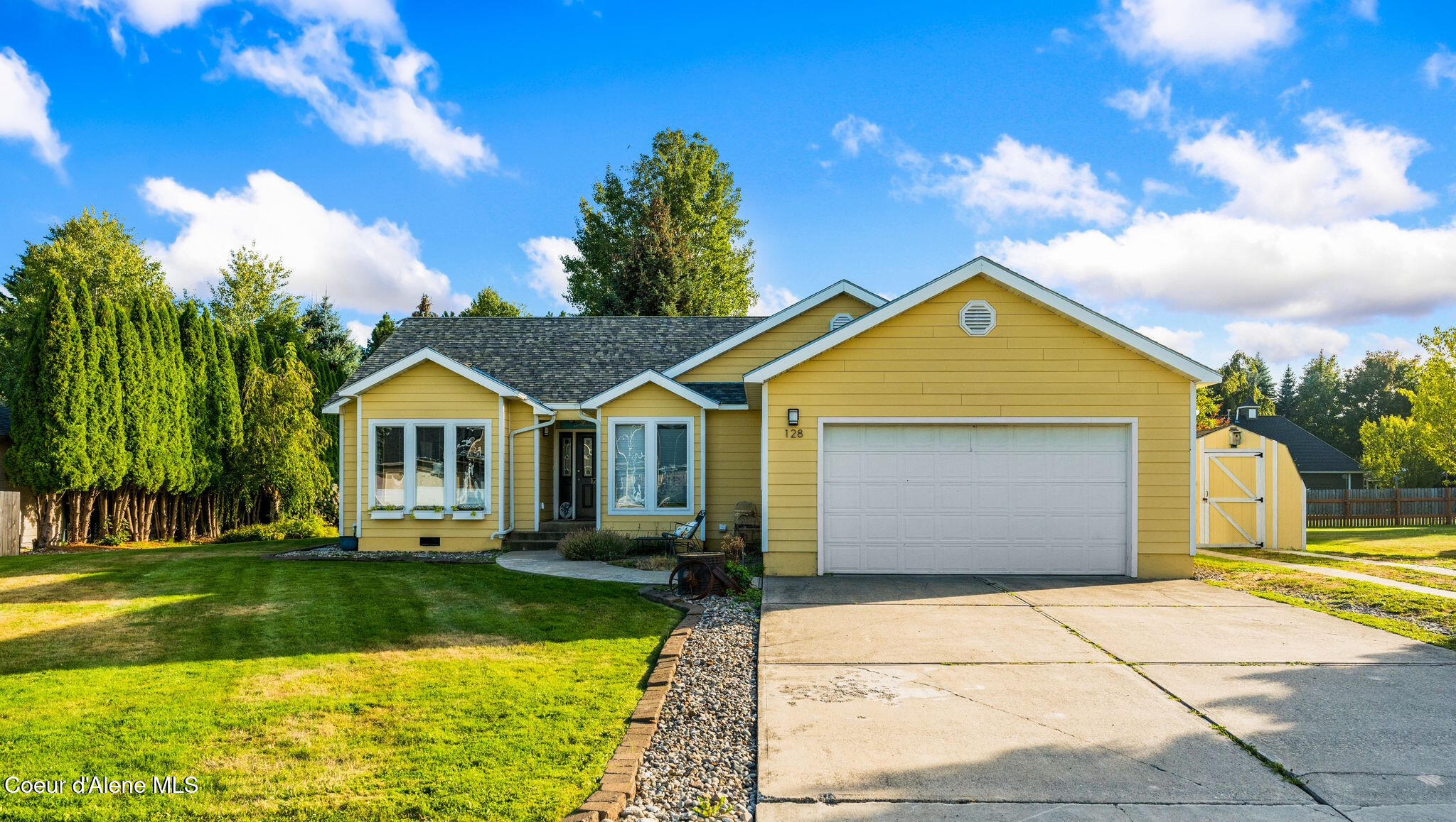 128 Spur Drive, Sandpoint, ID 83864